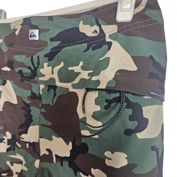 Quiksilver Highline Boardshorts Men 32 Camo Swim Trunks Camouflage 4-Way Stretch - Picture 6 of 8